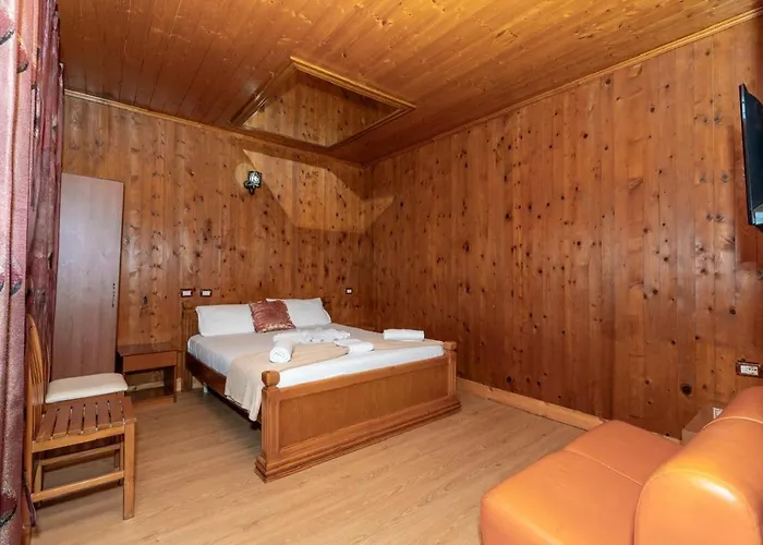 比卡耶酒店 Shkodër