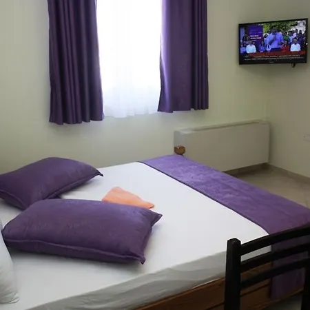 Bicaj Hotell 3*