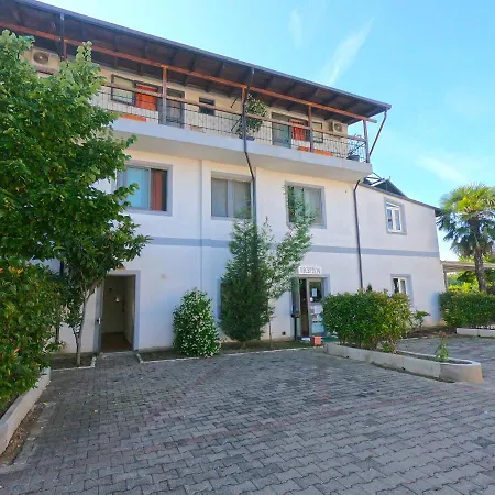 Hotel Bicaj 3*